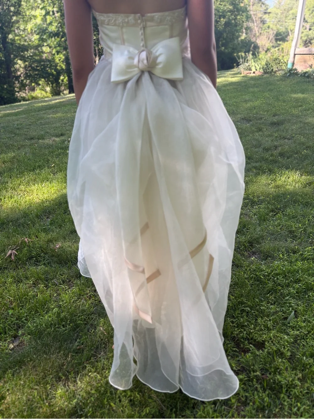 Size 10 David’s Bridal style # h229e ivory rum flower girl dress - Picture 7 of 13